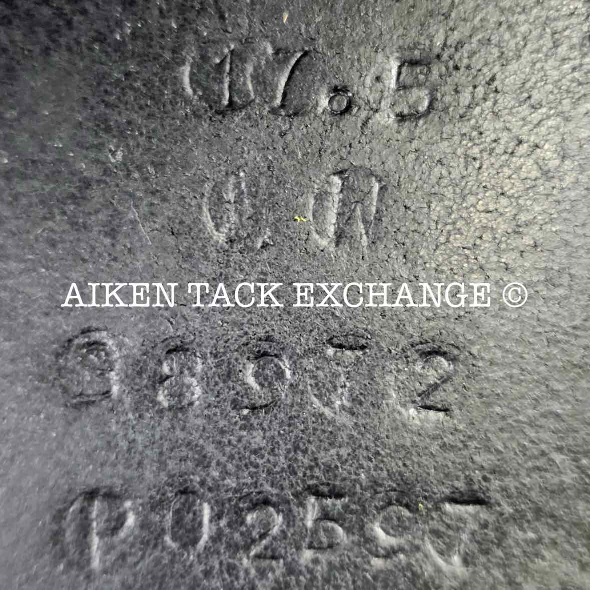 Detente by Advanced Saddle Fit Dressage Saddle, 17.5" Seat, Wide Tree, Wool Flocked Panels