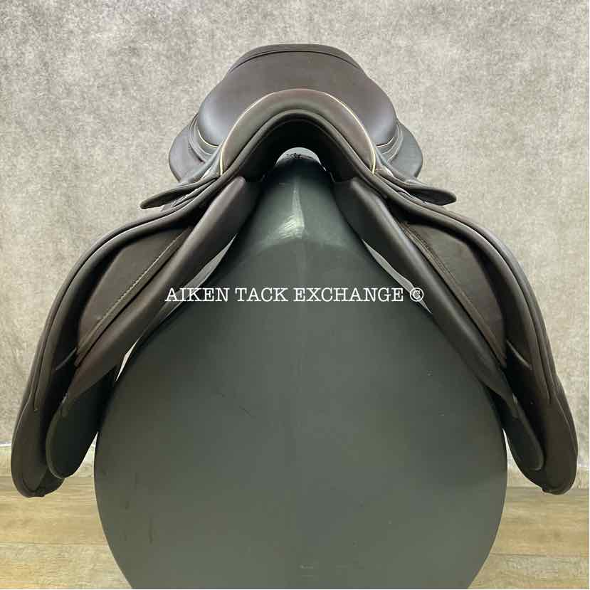 **SOLD** 2020 CWD SE32 2GS Mademoiselle Close Contact Jump Saddle, 17" Seat - S1, 2L Flap, Dynamick Flex Tree - Medium, Foam Panels, Full Buffalo Leather