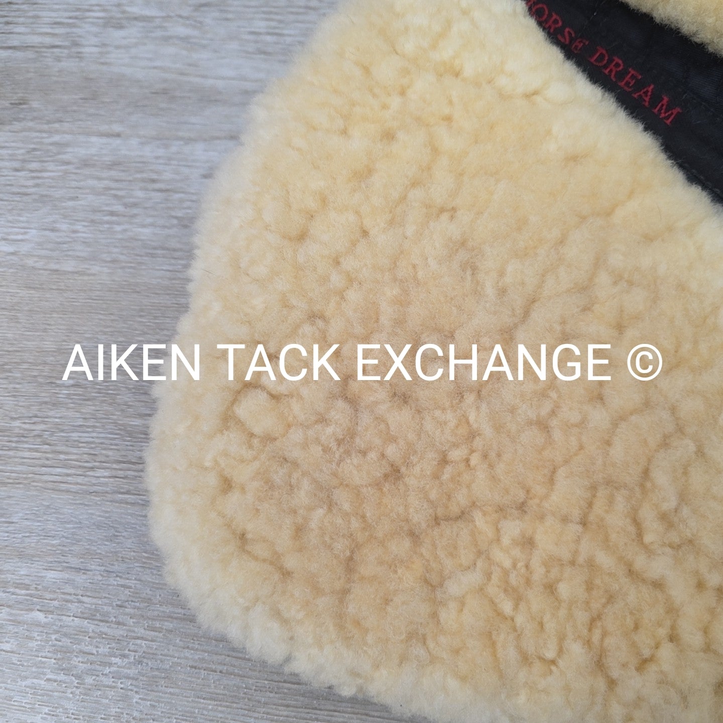 Christ HorseDream Sheepskin Shimmable Half Pad