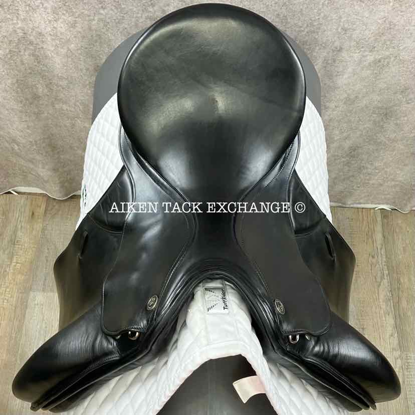 2002 Kieffer Lusitano Kur Dressage Saddle, 17" Seat, Medium Wide Tree, Wool Flocked Panels