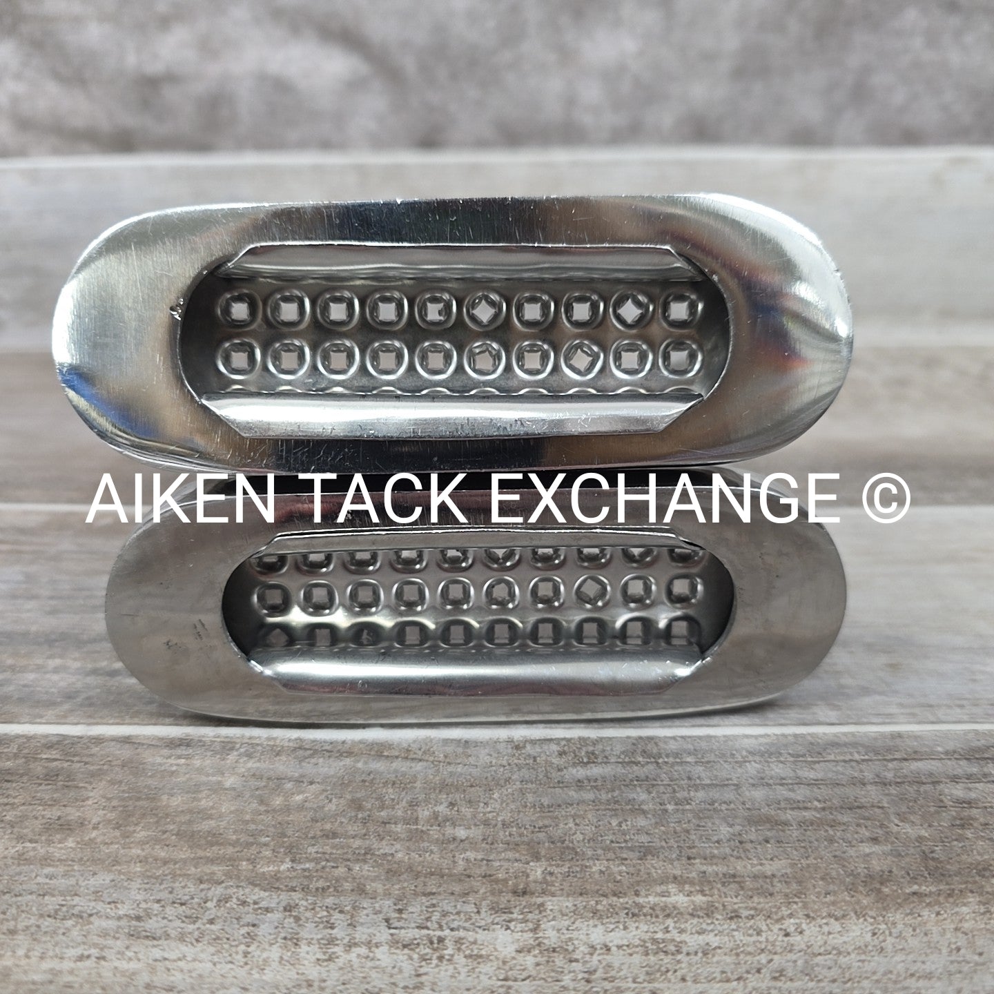 Centaur Fillis Stirrup Irons with Cheese Grater Pads 4.5"