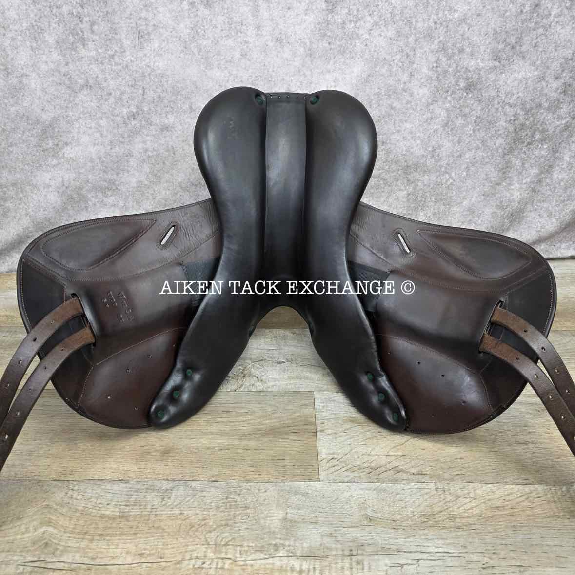 2014 Herve Godignon Jump'In Monoflap Jump Saddle, 17.5" Seat, 3A Flap, Medium Tree, Foam Panels