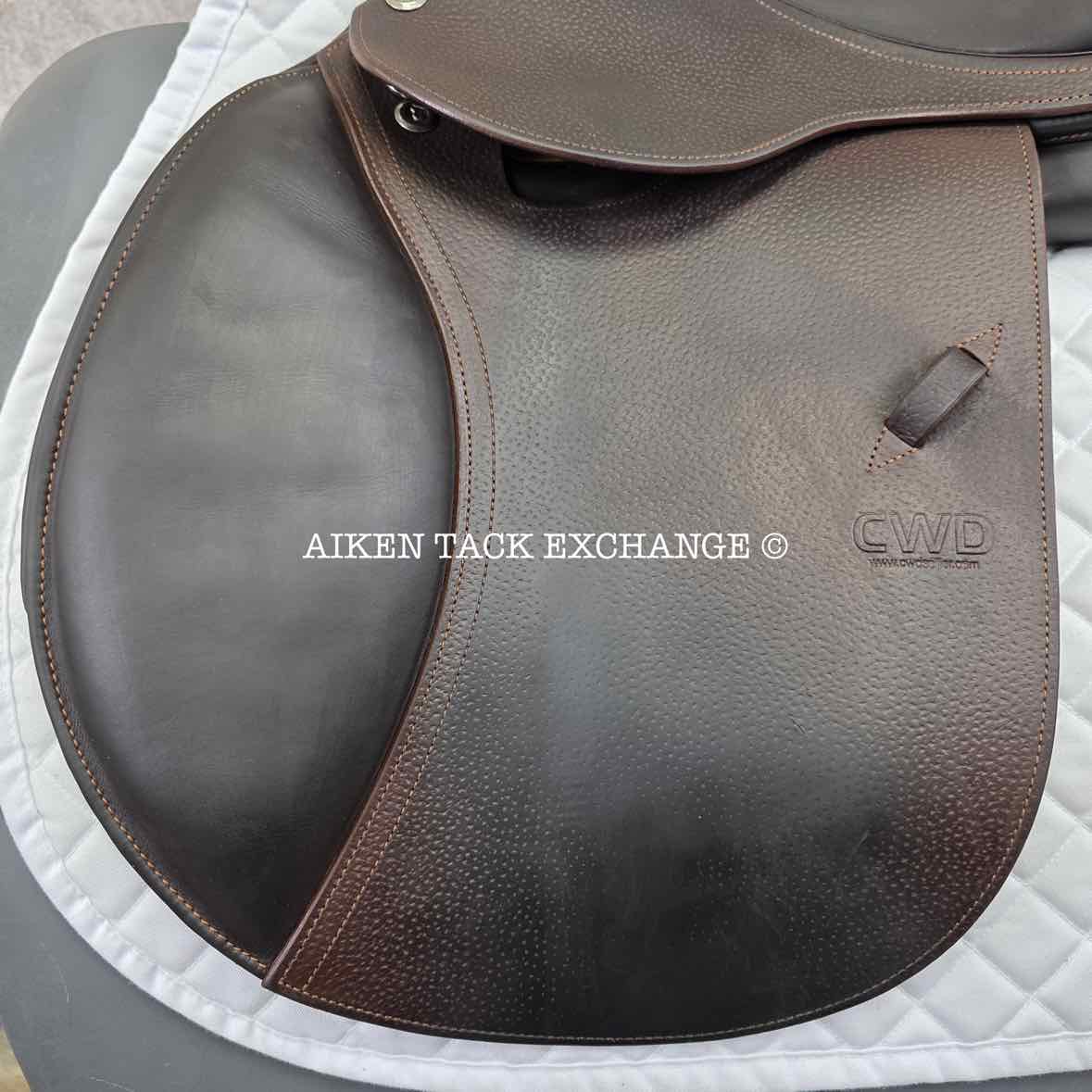2016 CWD SE02 Close Contact Jump Saddle, 17" Seat, 2L Flap, Medium Tree, Foam Panels