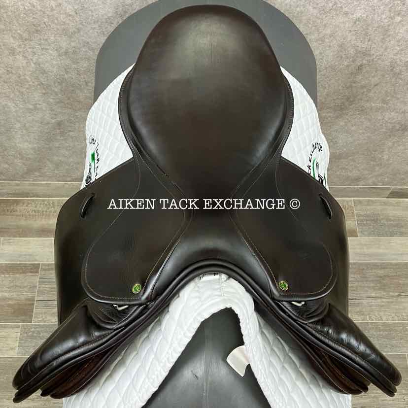 2014 County Innovation Jump Saddle, 18" Seat, Medium Wide Tree, Wool Flocked Panels