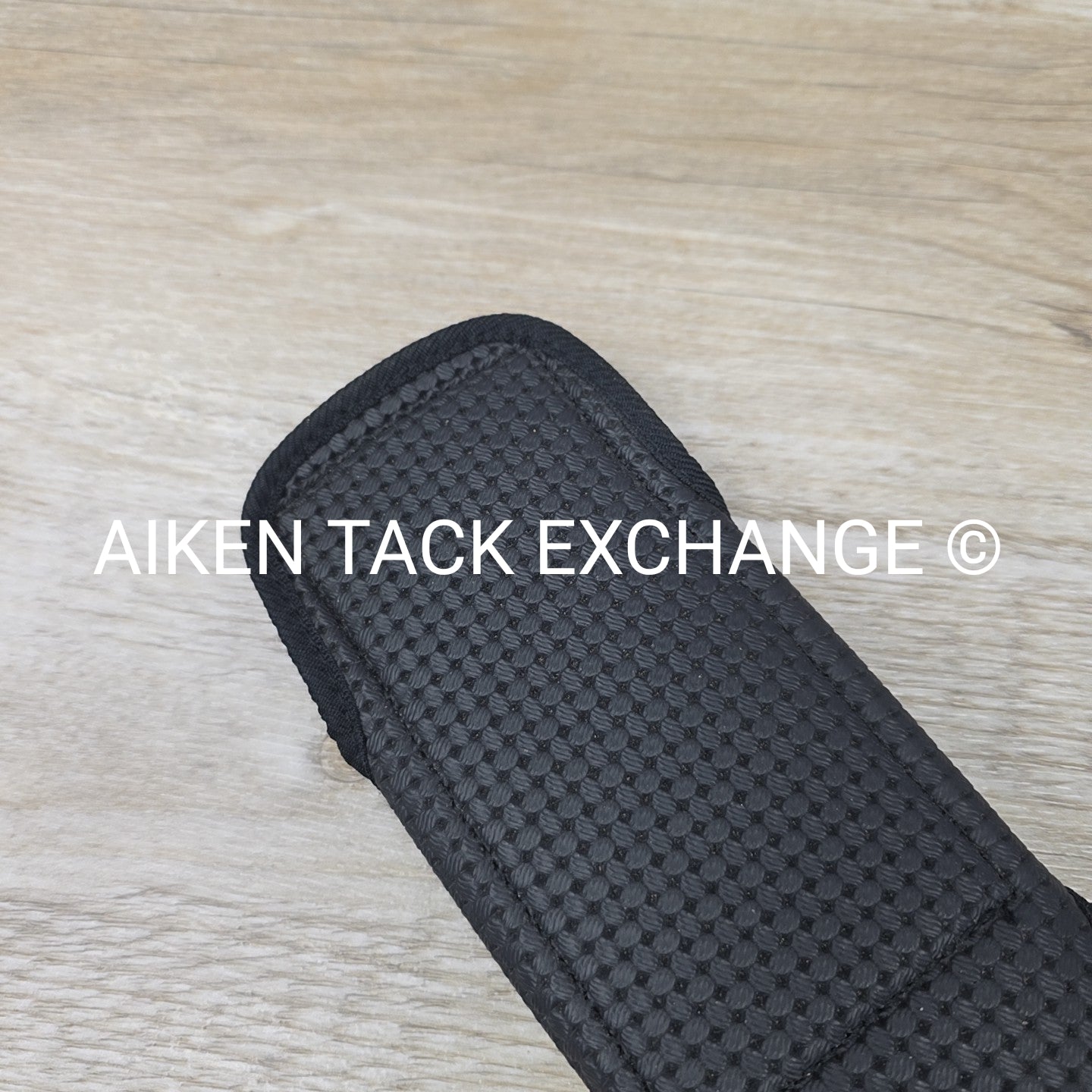 Advantage Adjustable Dressage Girth, Size 23-34"