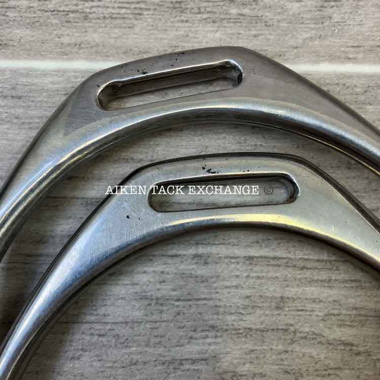 Stubben Stirrup Irons 4.75"