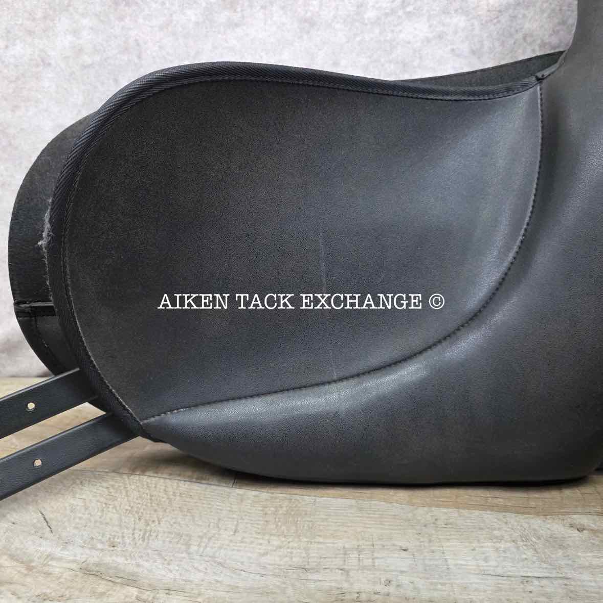 Wintec 500 Dressage Saddle, 17.5" Seat, Adjustable Tree - Changeable Gullet, CAIR Panels