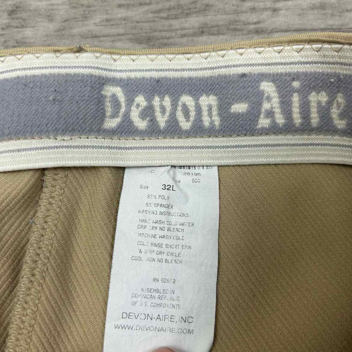 Devon-Aire Knee Patch Breeches, Size 32 L