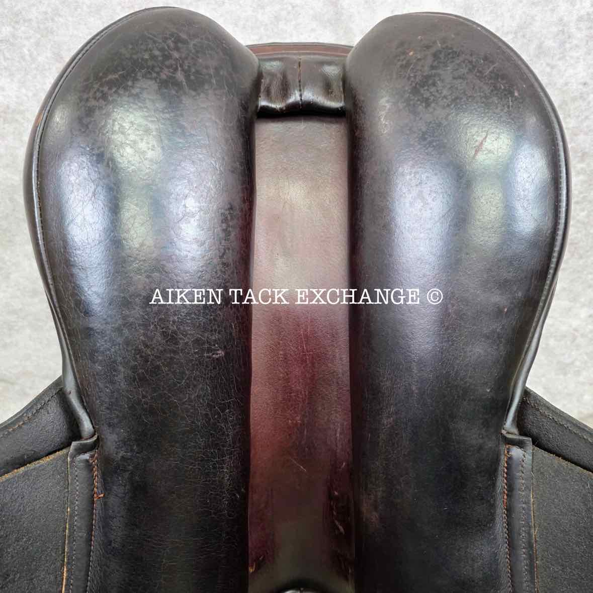 2005 County Conquest Jump Saddle, 18" Seat, Medium Tree, Wool Flocked Panels