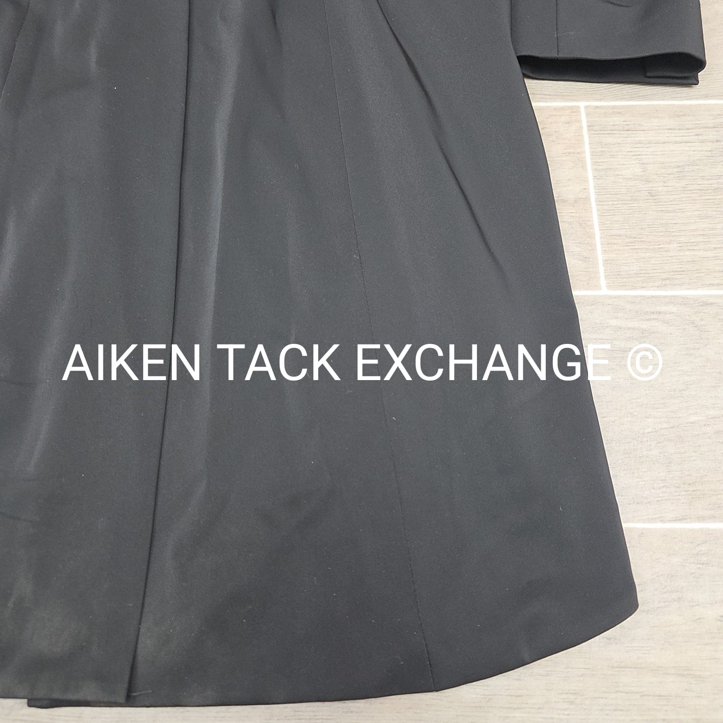 RJ Classics Comfort Stretch Softshell Xtreme Dressage Shadbelly Show Coat, Size