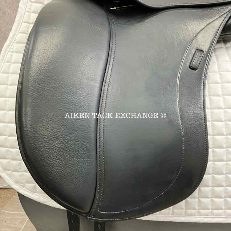 2020 Schleese Infinity II Dressage Saddle, 17.5" Seat, Adjustable AdapTree, Wool Flocked PSI Panels