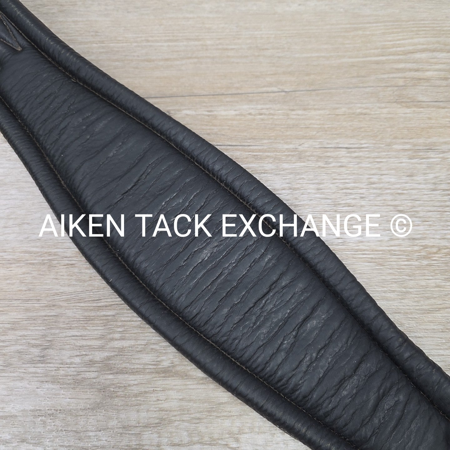 KL Select Red Barn Smart Girths, Black, 28"