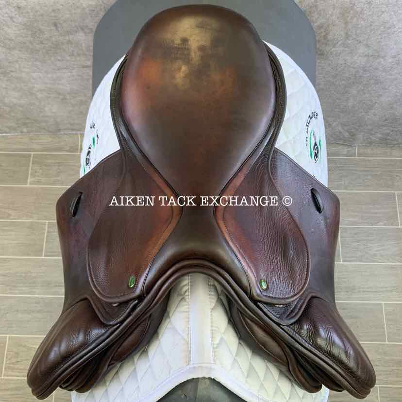**On Trial** 2009 County Innovation Close Contact Jump Saddle, 17" Seat, MN/N Tree, Wool Flocked Skid Row Panels