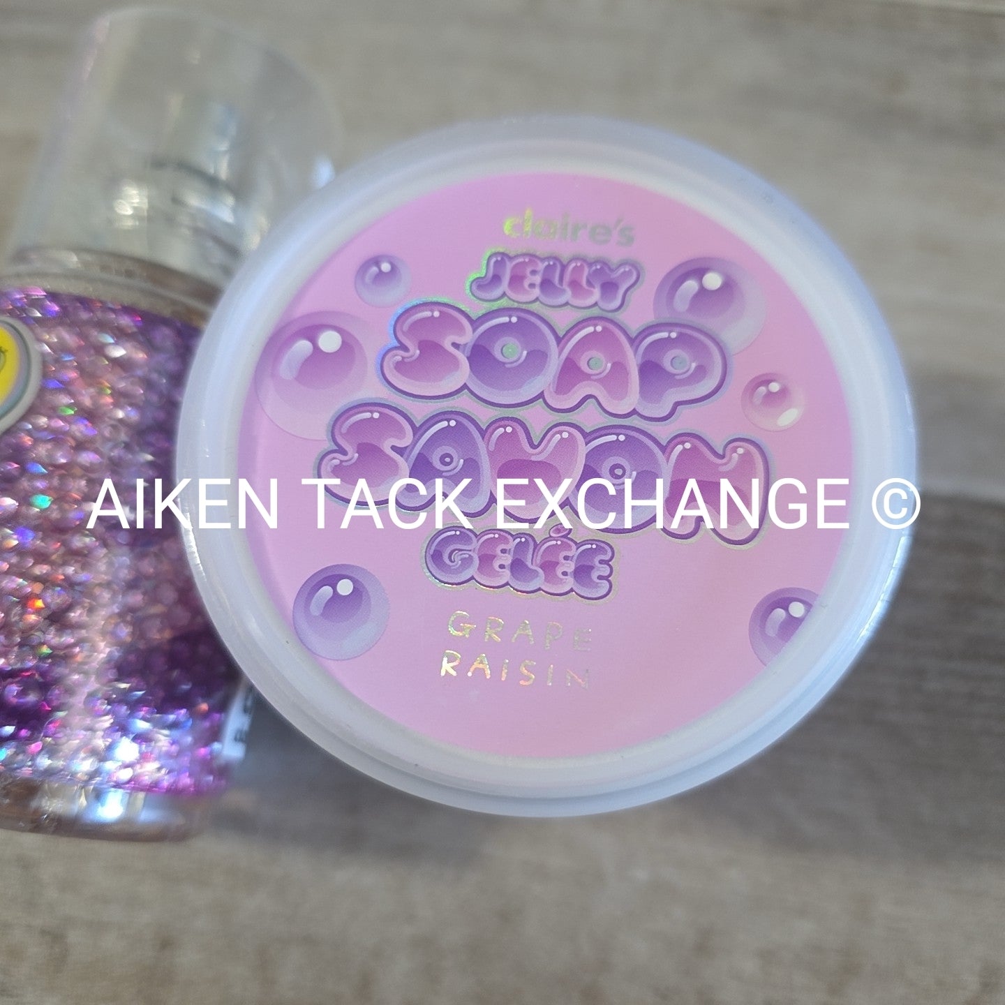 Claire's Body Care Bundle - 1 Jelly Soap, 1 Body Mist (both Grape scented)