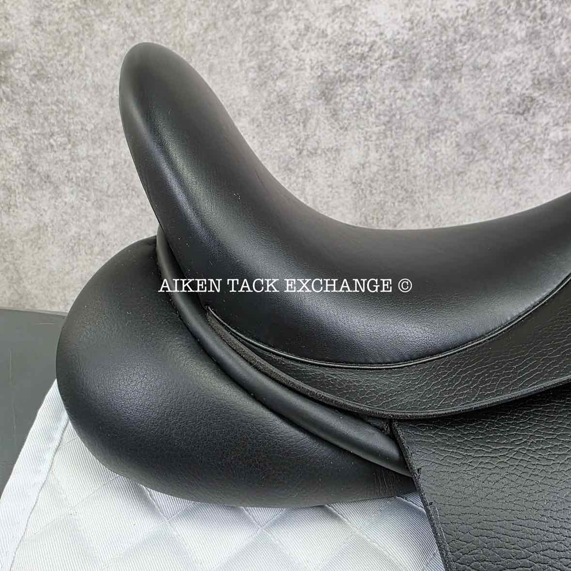 2021 Custom Saddlery Signature Wolfgang Solo Dressage Saddle, 17" Seat, Adjustable Tree, Wool Flocked Panels