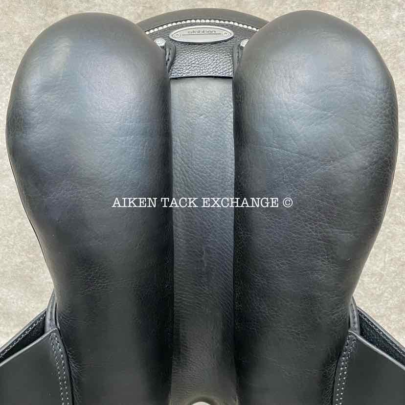 2021 Stubben Aramis Deluxe Dressage Saddle, 19" Seat, 30cm Tree - Medium Wide, Wool Flocked Panels