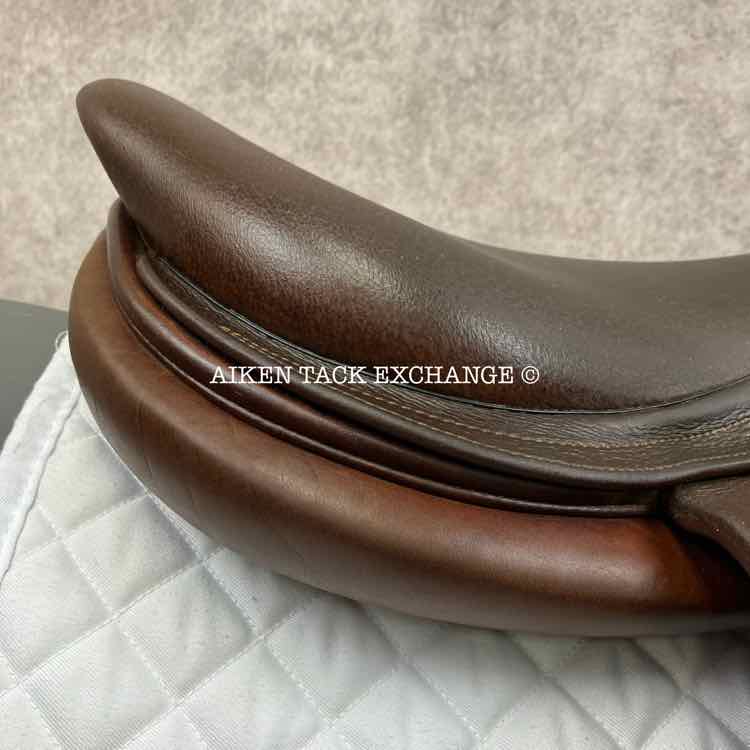2009 CWD SE04 Monoflap Jump Saddle, 17.5" Seat, 3A Flap, Medium Wide Tree, Foam Panels, Full Buffalo Leather