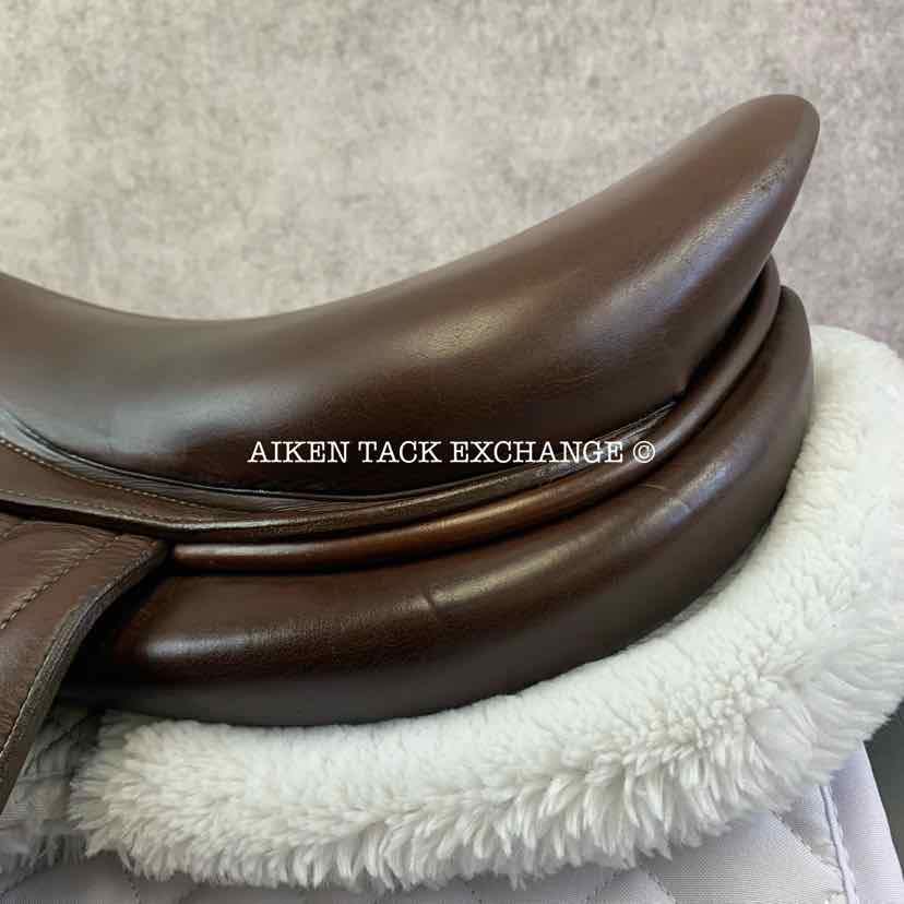 **SOLD** 2016 Butet Premium M-Seat (Medium Deep) Close Contact Jump Saddle, 17.5" Seat, 2.5 Flap, Medium Tree, Foam Panels