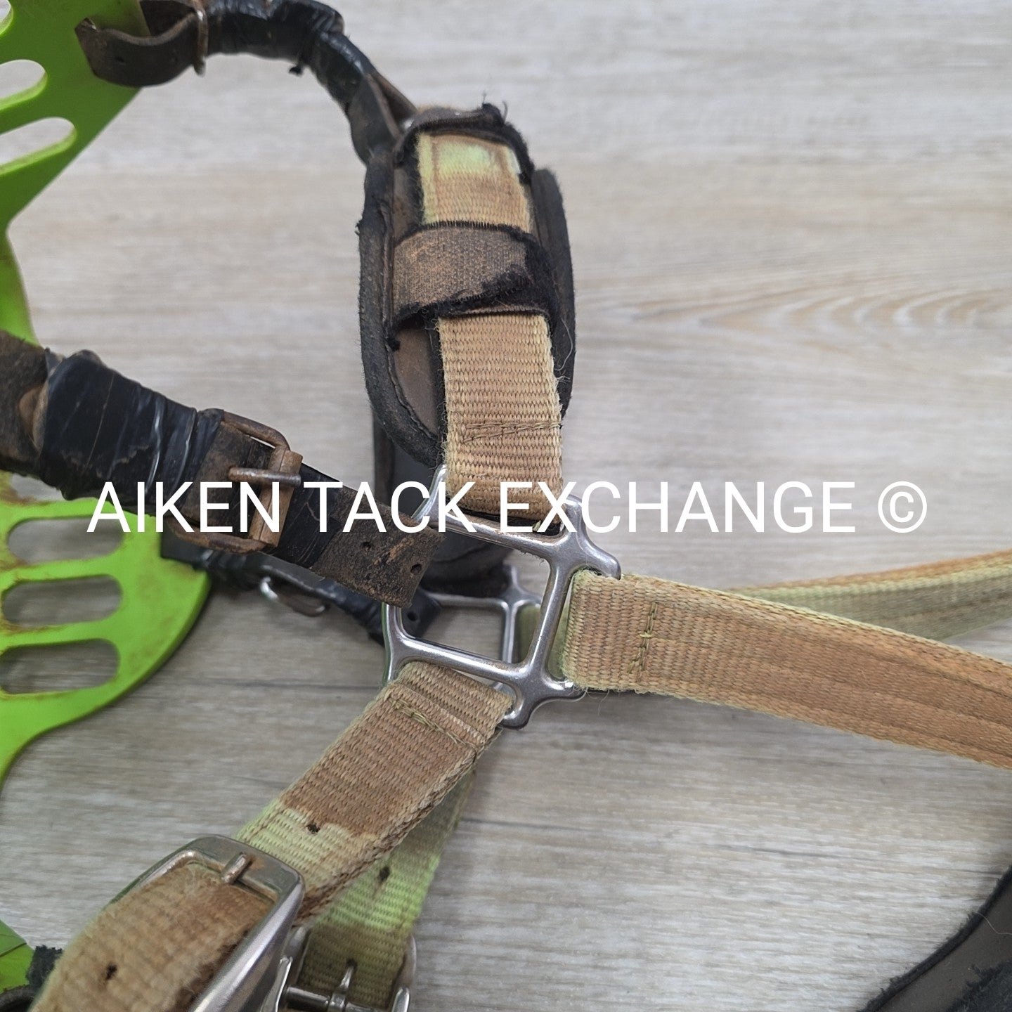 BARGAIN BUNDLE: Shires FreeGraze Deluxe Comfort Grazing Muzzle & GreenGuard Graz