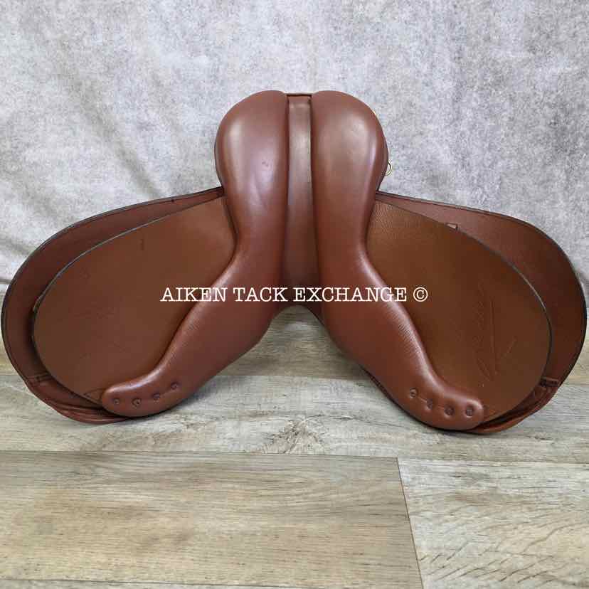 Lancer's Children's Close Contact Jump Saddle, 15" Seat, Wide Tree, Foam Panels