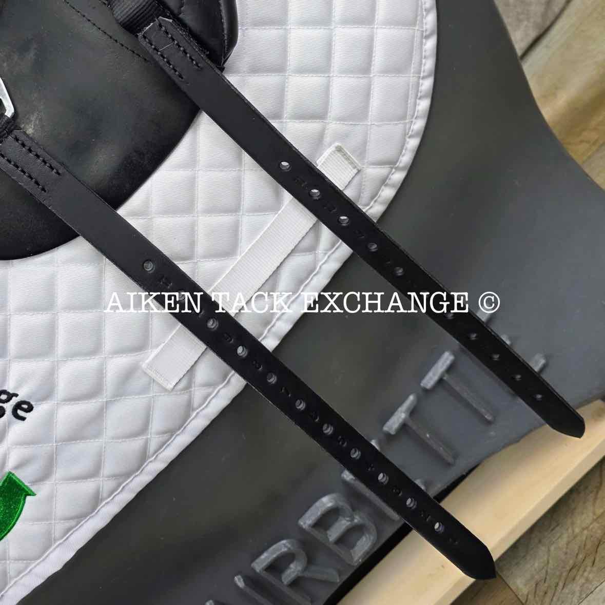 2011 Custom Saddlery Wolfgang Solo Dressage Saddle, 17" Seat, Adjustable Tree, Wool Flocked Panels
