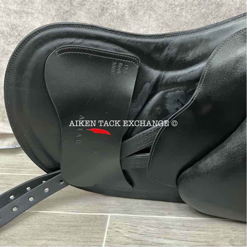 2021 Aviar Rook 2.0 Monoflap Dressage Saddle, 17.5" Seat, Adjustable Tree, Foam Panels