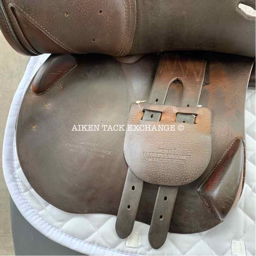 **SOLD** 2014 Meyer Act 1 Close Contact Jump Saddle, 17" Seat (Semi-Deep), Medium Tree, 4 Flap (Regular), Foam Panels