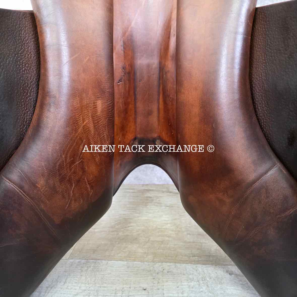 **SOLD** 2013 Meyer Act 1 Close Contact Jump Saddle, 18" Seat, Medium Tree, Foam Panels