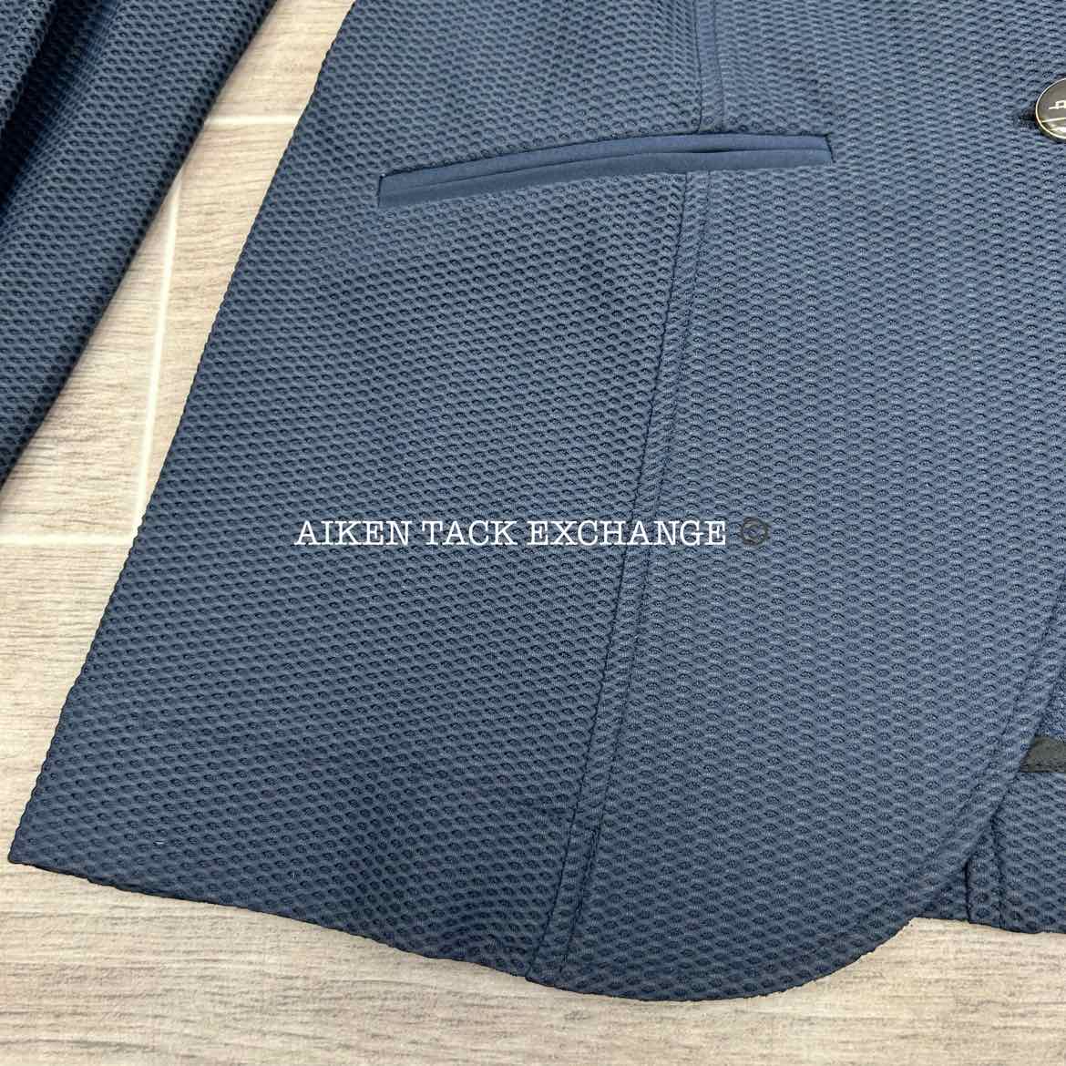 AA Platinum MotionLite Competition Show Coat, Size Small