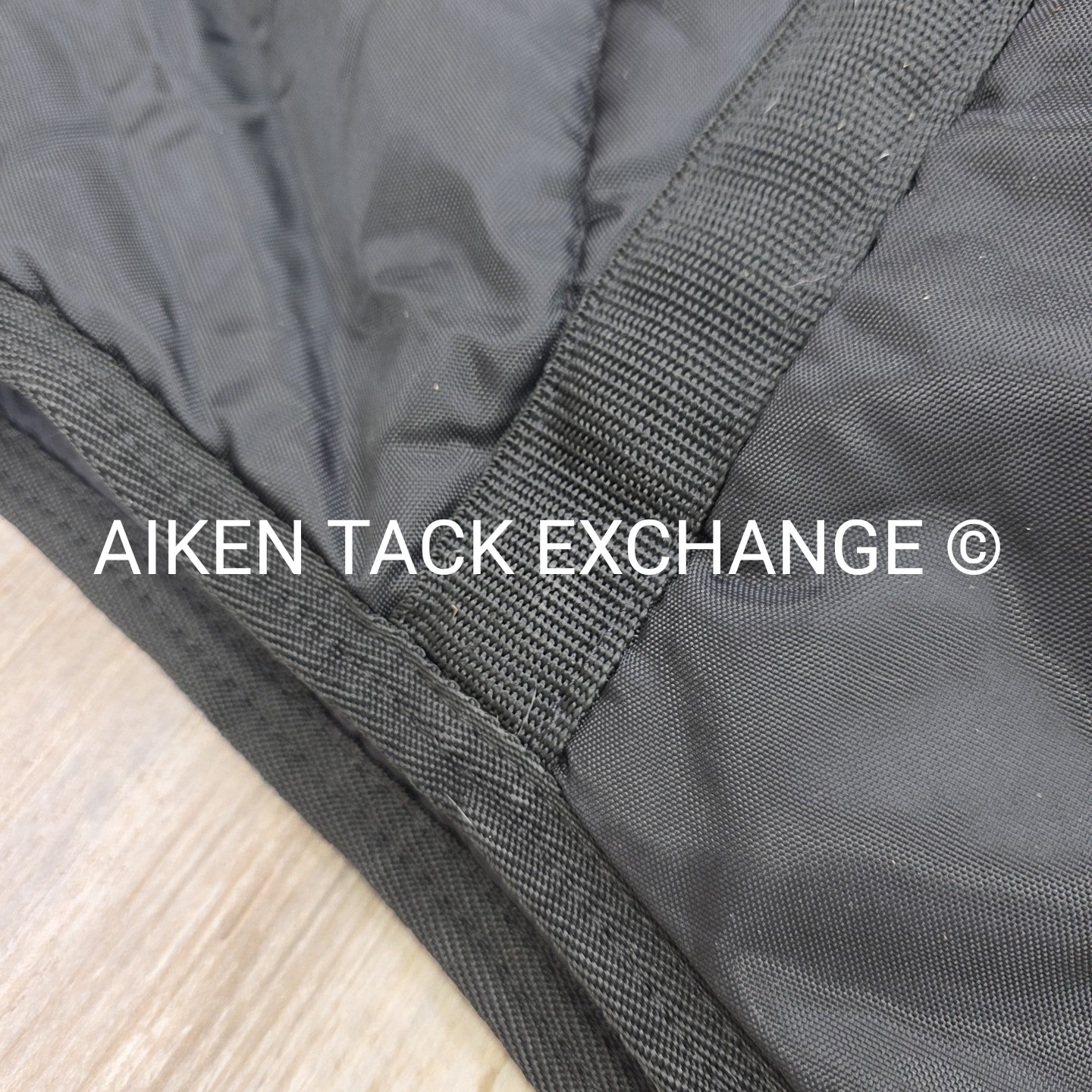 Schneiders Adjusta-Fit Closed Front Stable Blanket 74"