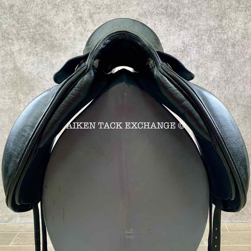 **SOLD** 2012 Stubben Genesis CL Deluxe Dressage Saddle, 17.5" Seat with Biomex, 30 cm Tree - MW , Wool Flocked Panels