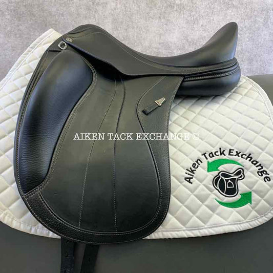 **SOLD** 2021 Equipe Glamour E-Carbon Monoflap Dressage Saddle, 17" Seat, Flex Tree - Medium Wide, Foam Panels