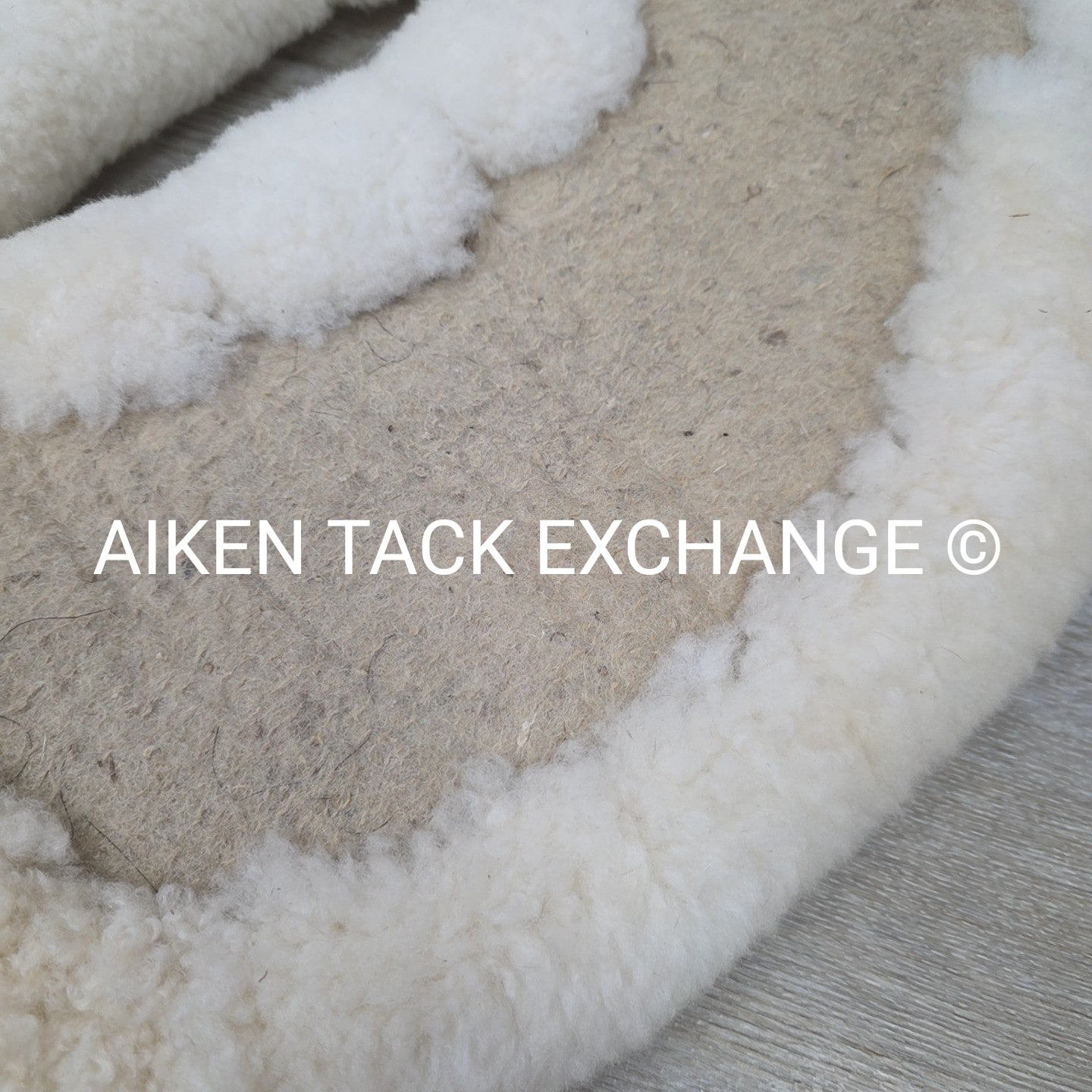 Beval Sheepskin Wither Relief Pad