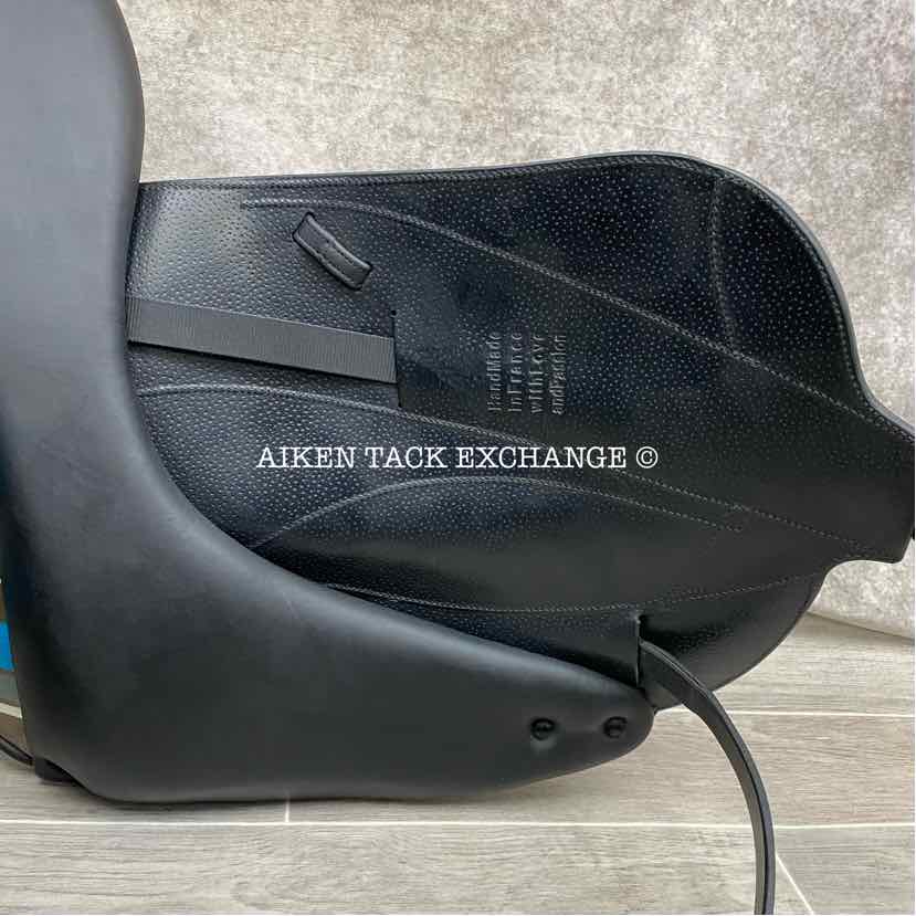 2019 Voltaire Adelaide Monoflap Dressage Saddle, 18" Seat, 2A Flap, Medium Wide/Wide Tree, PRO Panels, Full Buffalo Leather