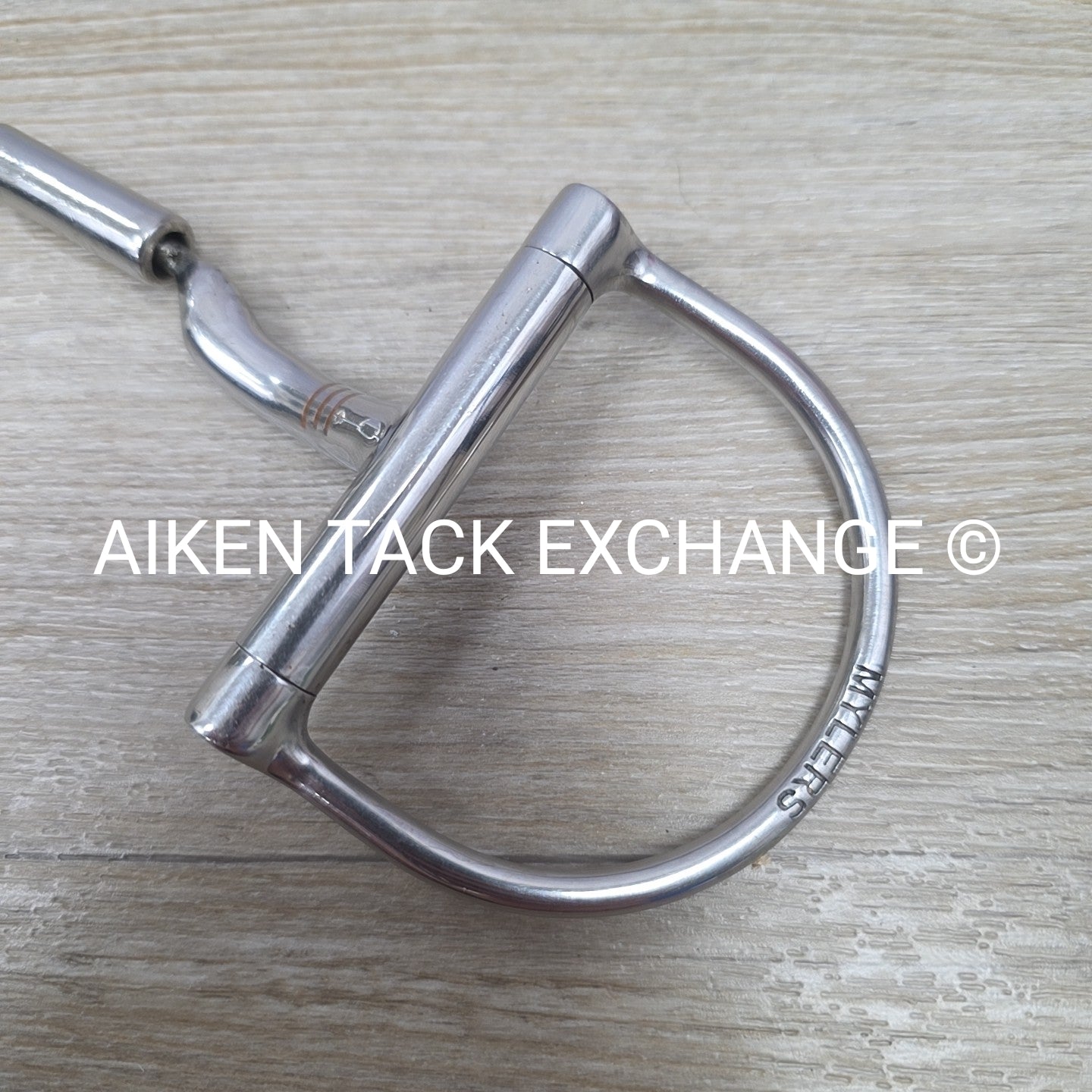 Myler Dee Ring Bit w/o Hooks Low Port Comfort Snaffle MB 04, 5.5"