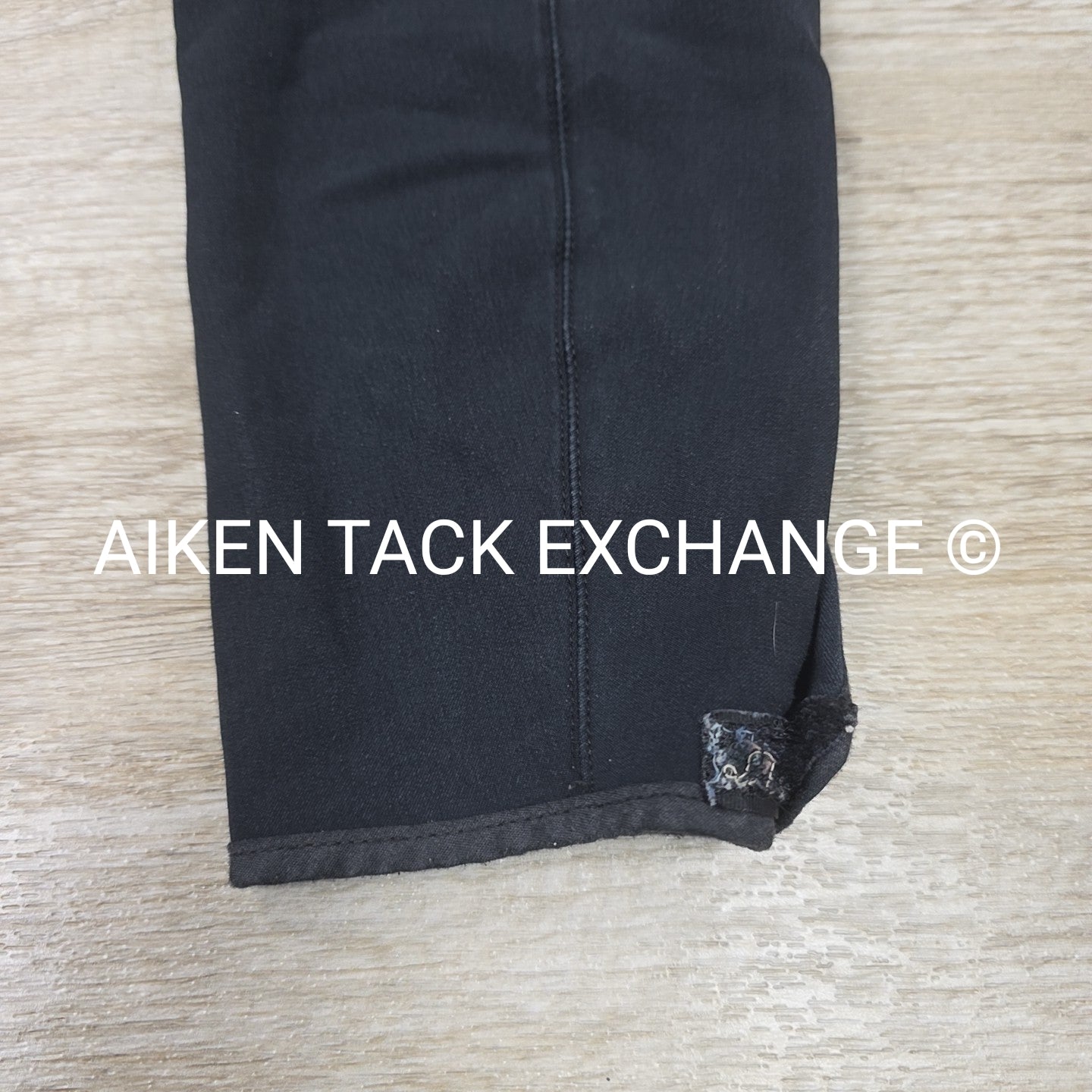 Tailored Sportsman Trophy Hunter Knee Patch Breeches, Size 36