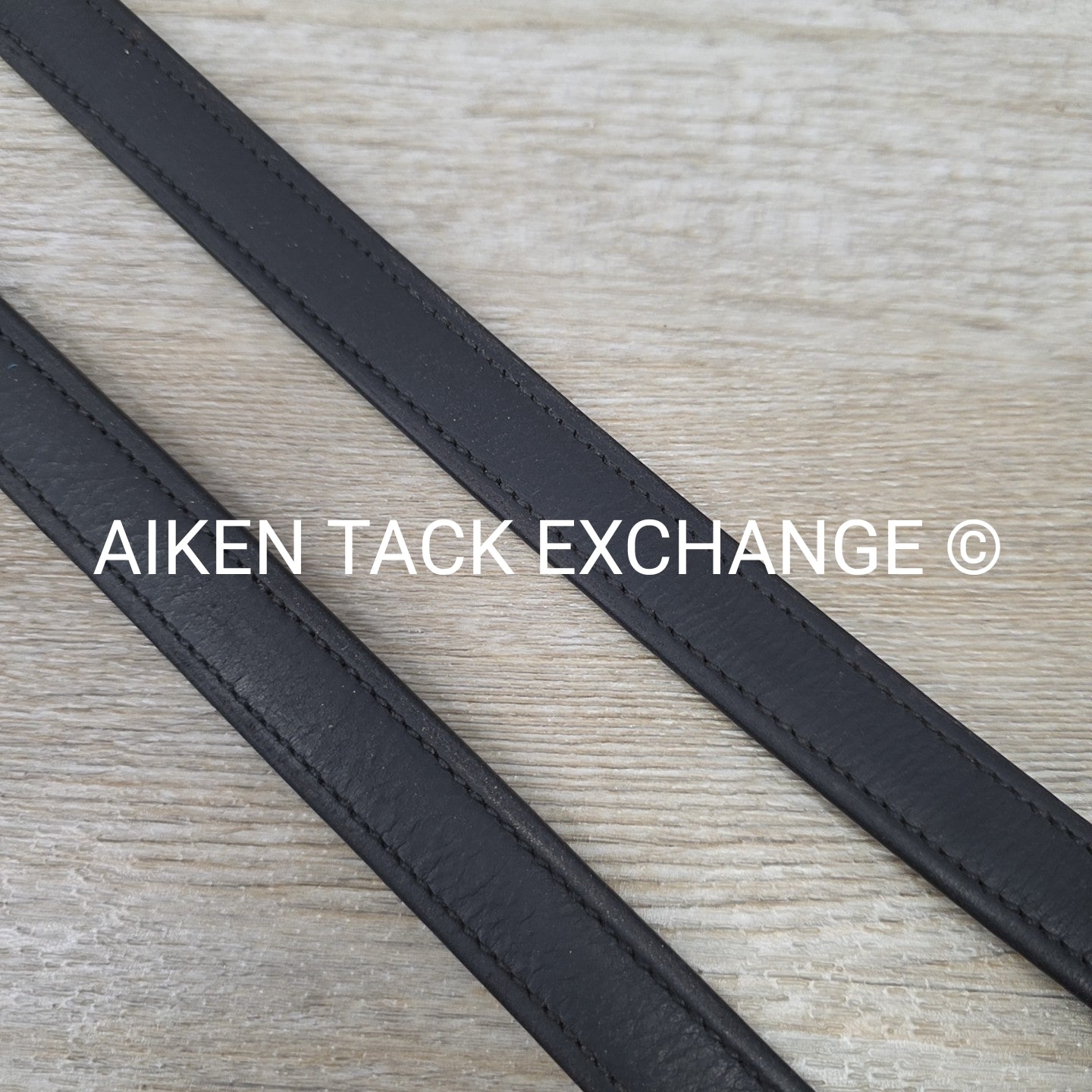 Devoucoux Makila Stirrup Leathers, Black, Size Medium