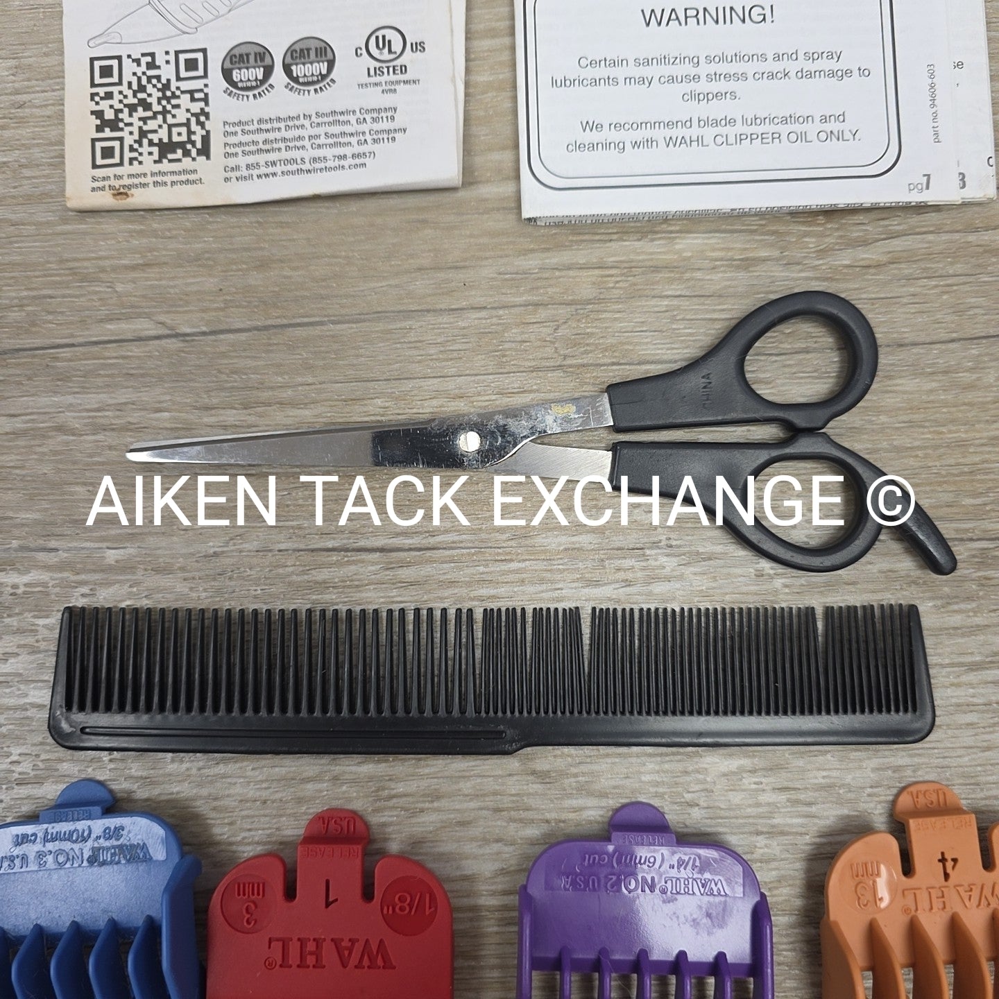 Wahl Cippers with Case and Accessories