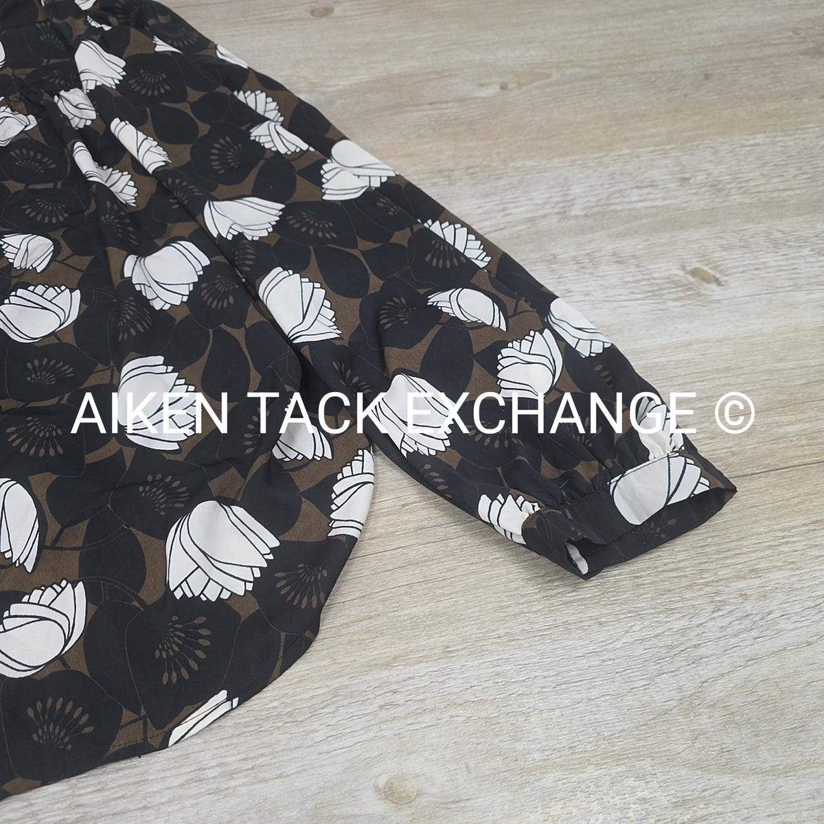 Rose & Olive Top, Size Small