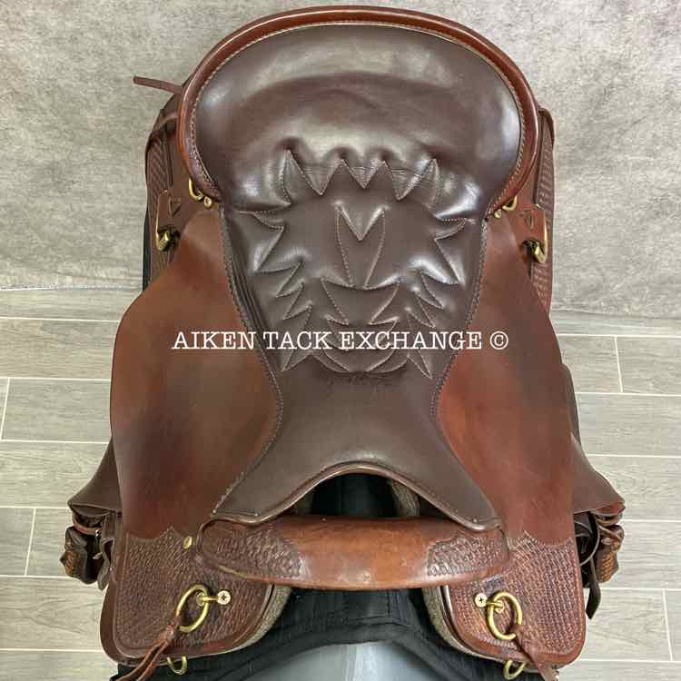 2000 Tucker Endurance Saddle, 18" Seat, Medium Tree - Semi QH Bars