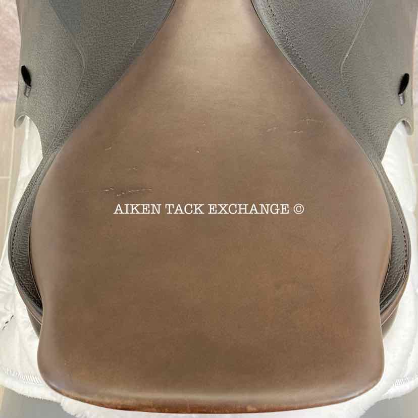 True Brit All Purpose Jump Saddle, 17" Seat, Medium Tree, Foam Panels
