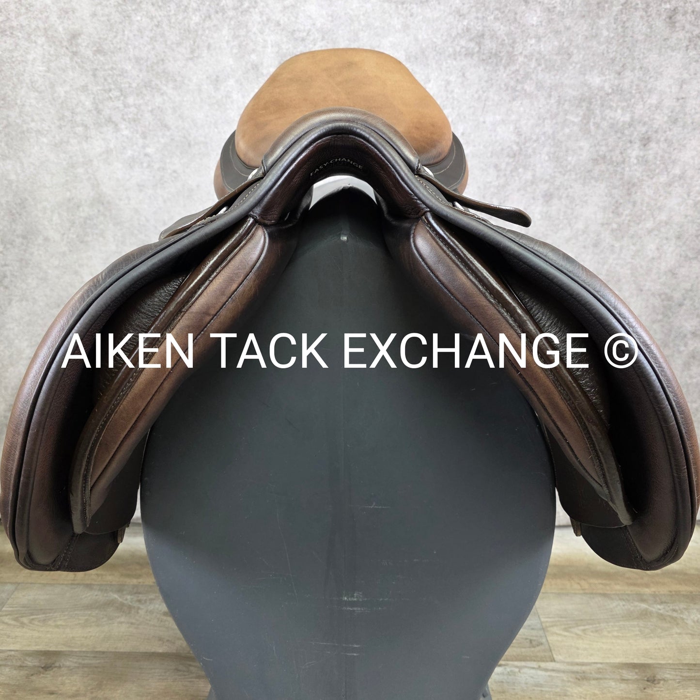 2018 Bates CC Jump Saddle, 18" Seat, Adjustable Tree - Changeable Gullet, CAIR Panels