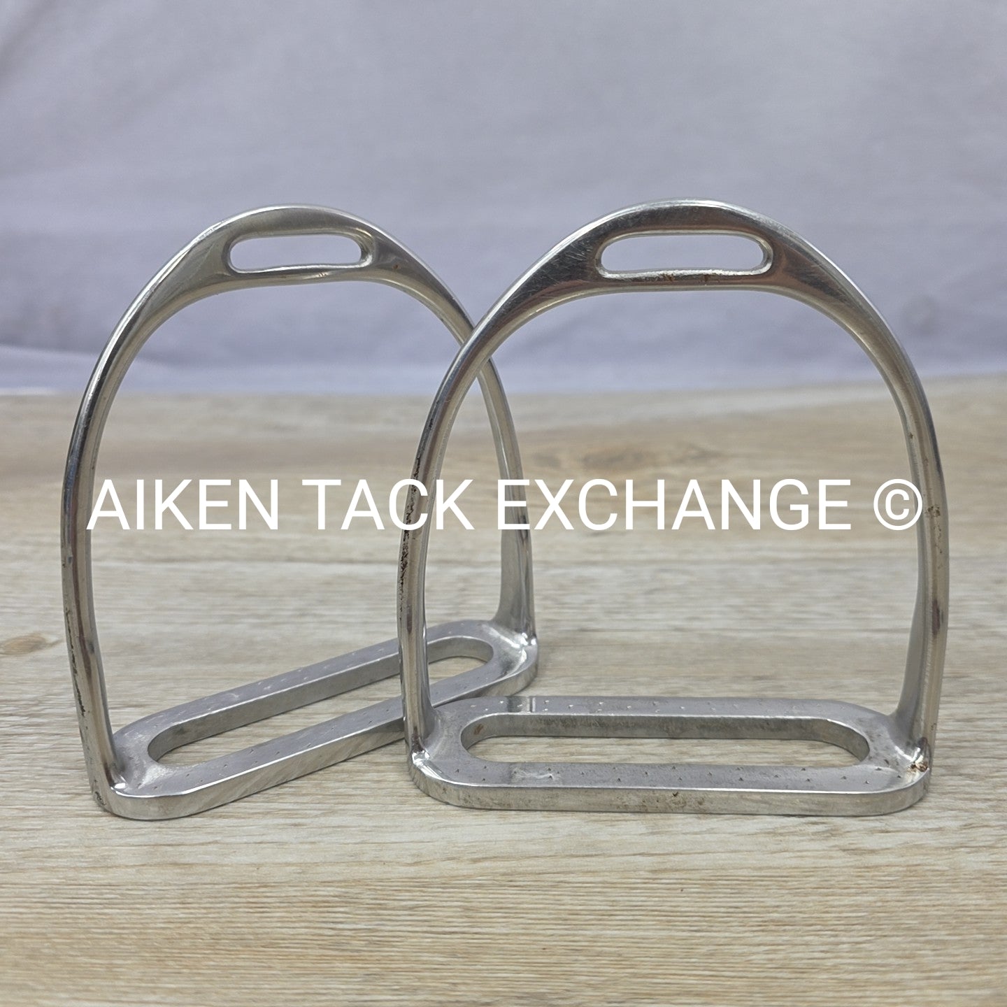 Prussian Style Stirrup Irons, 4.25"
