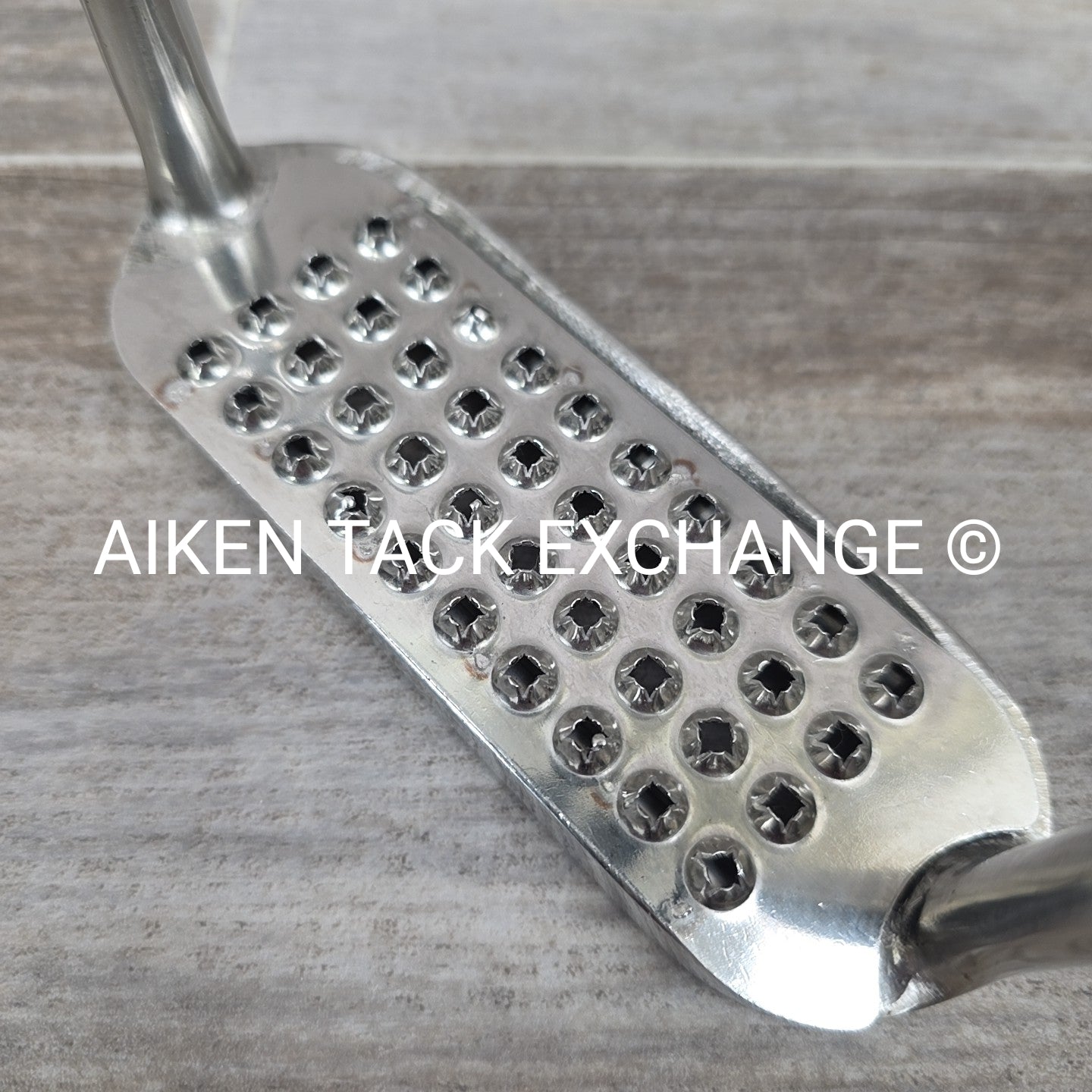 Centaur Fillis Stirrup Irons with Cheese Grater Pads 4.5"