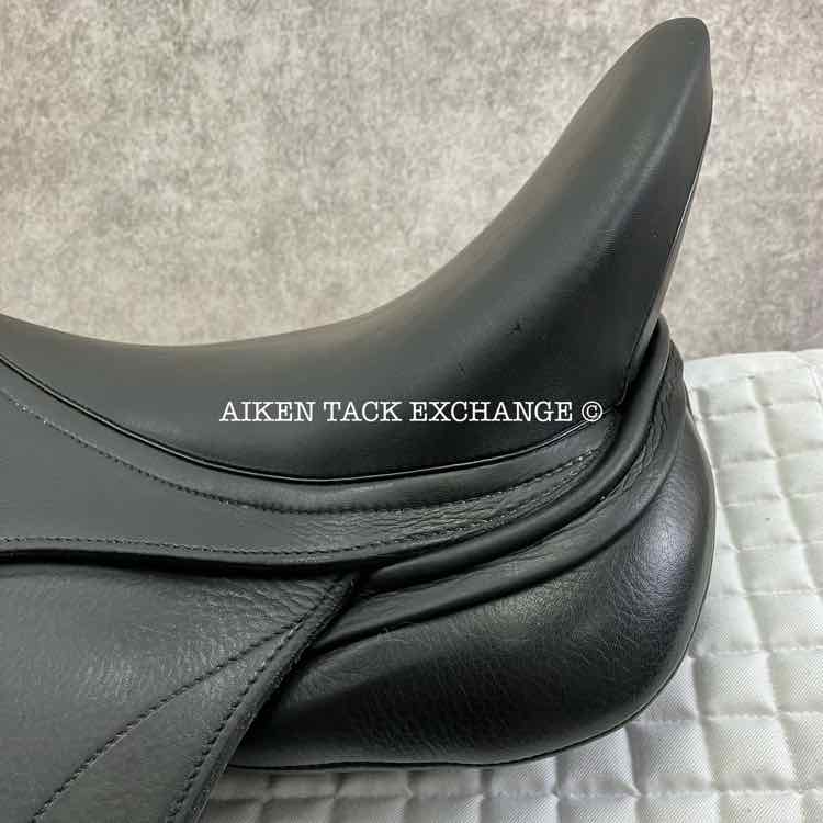 2020 Schleese Infinity II Dressage Saddle, 17.5" Seat, Adjustable AdapTree, Wool Flocked PSI Panels