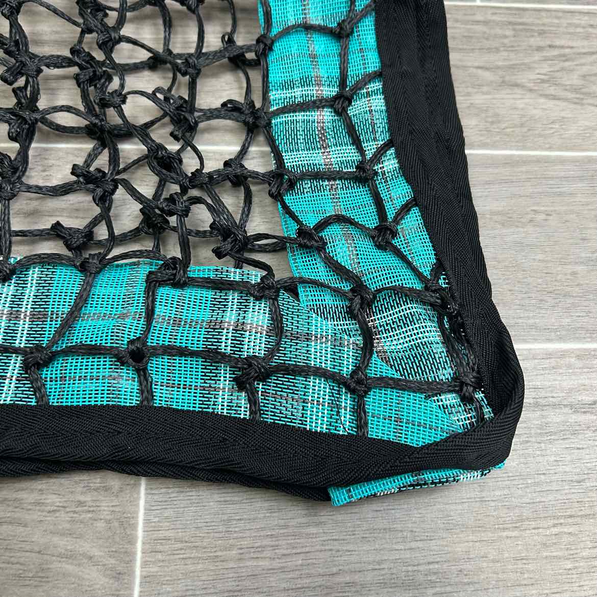 Kensington 4 Flake Slow Feed Hay Bag