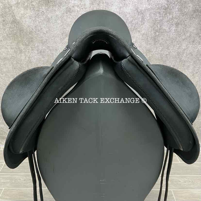 **SOLD** 2015 Wintec Pro Endurance Saddle, 17" Seat, Adjustable Tree - Changeable Gullet, CAIR Panels
