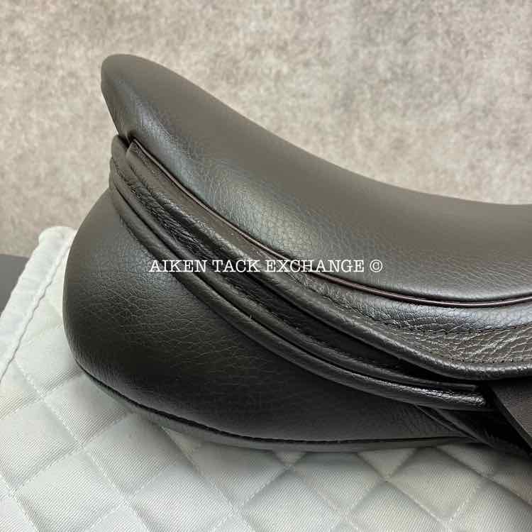**SOLD** 2023 Kent & Masters S-Series MJJ Standard Wither Competition Jump Saddle, 17.5" Seat, Adjustable Tree - Changeable Gullet, Wool Flocked Panels