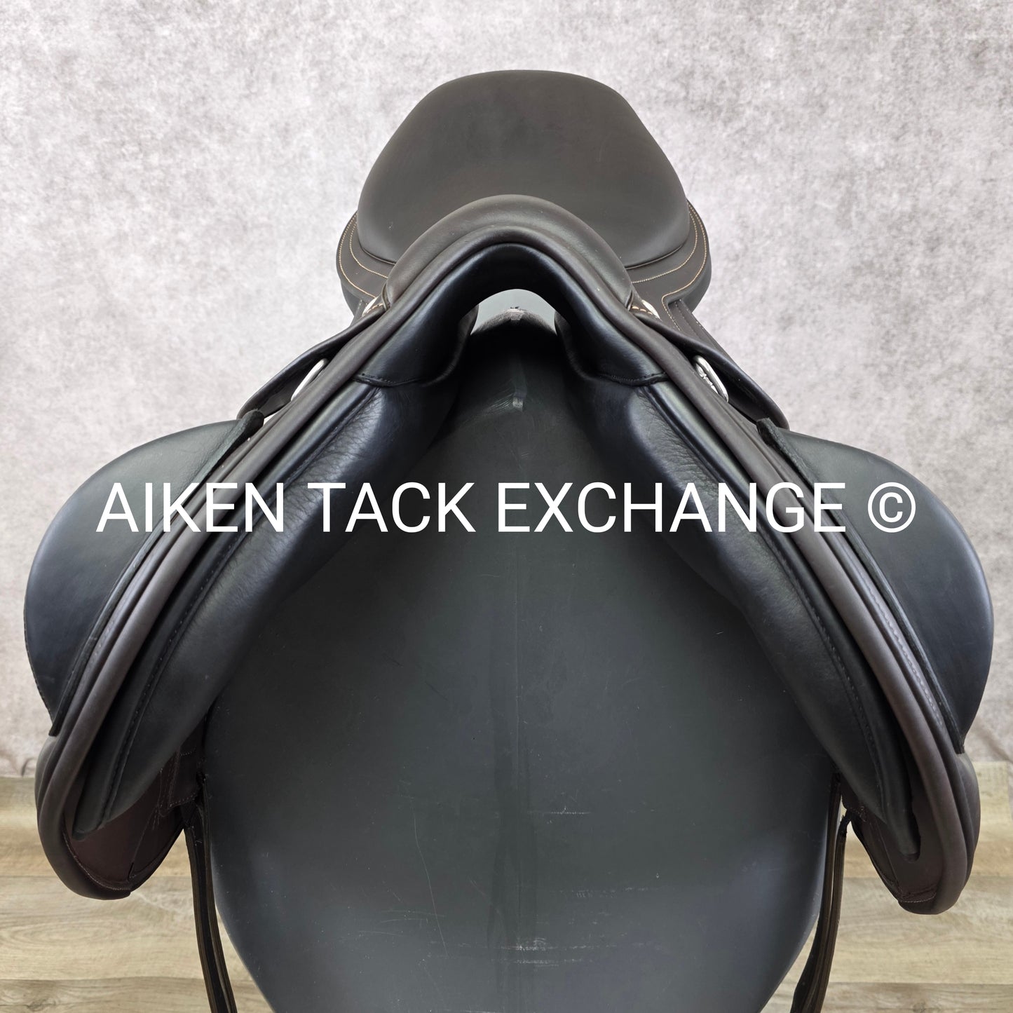 2021 Bates Advanta Monoflap Eventing Jump Saddle, 17" Seat, Adjustable Tree - Changeable Gullet, CAIR Panels