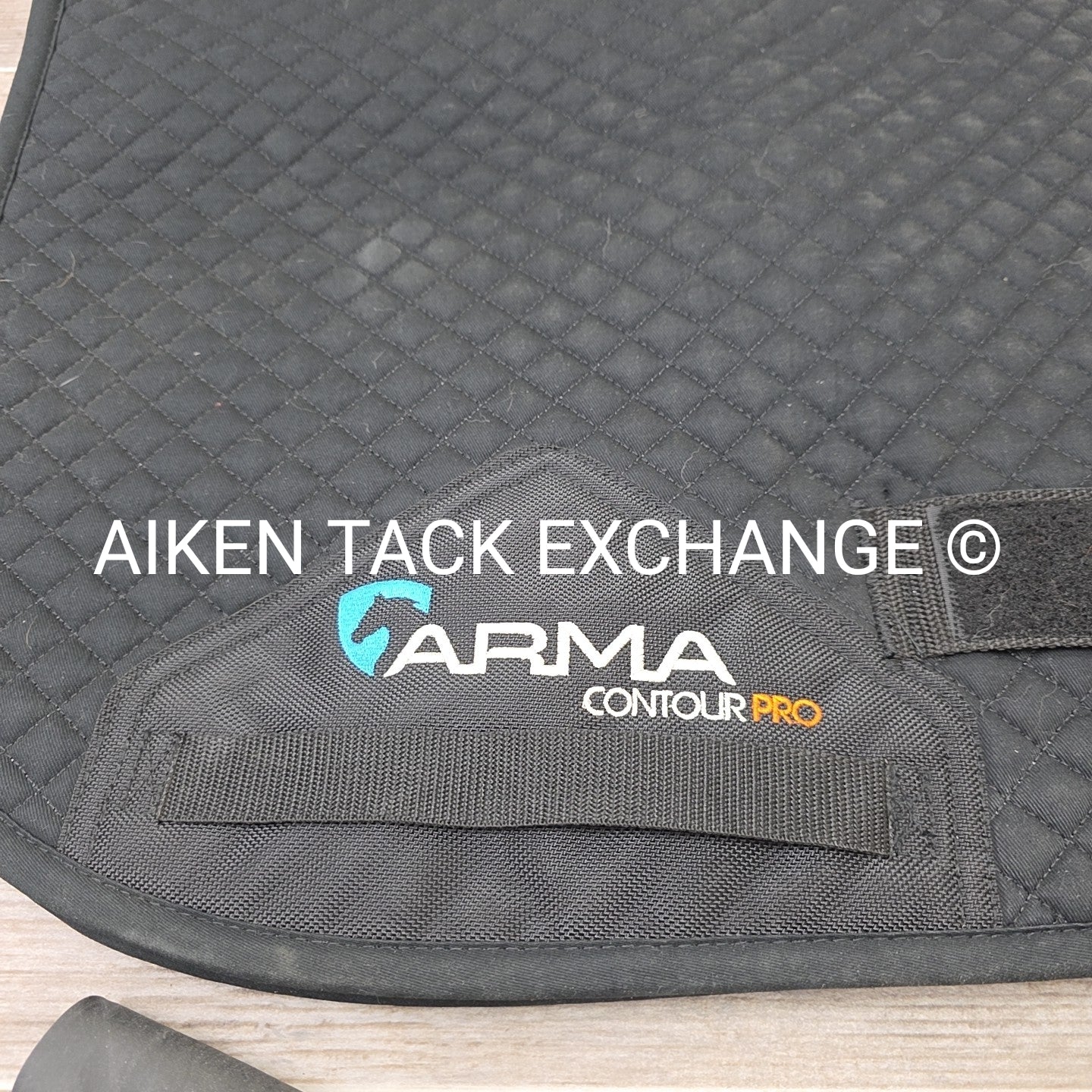 Shires Arma Contour Pro Dressage Saddle Pad with Elastic Training Bands